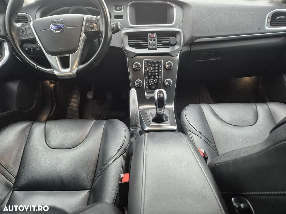 Volvo V40 D4 Summum - 7