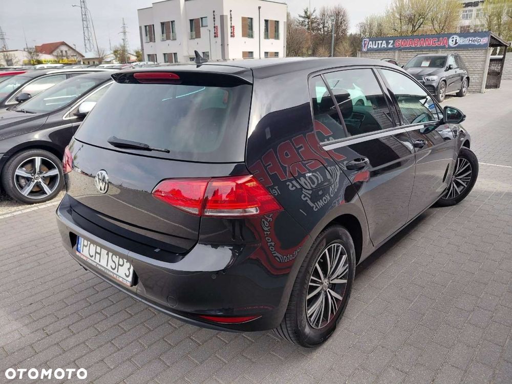 Volkswagen Golf - 8