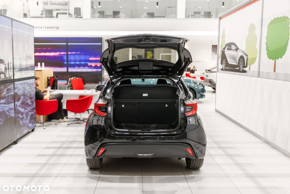 Toyota Yaris Hybrid 1.5 Style - 25