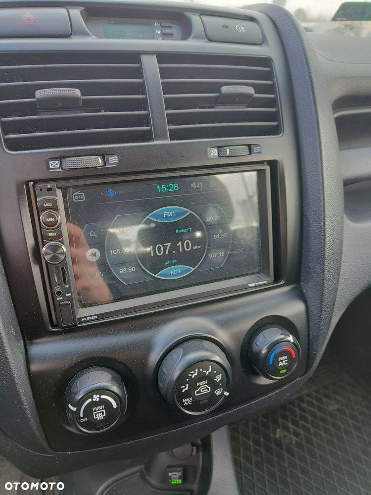 Kia Sportage 2.0 Tour - 25