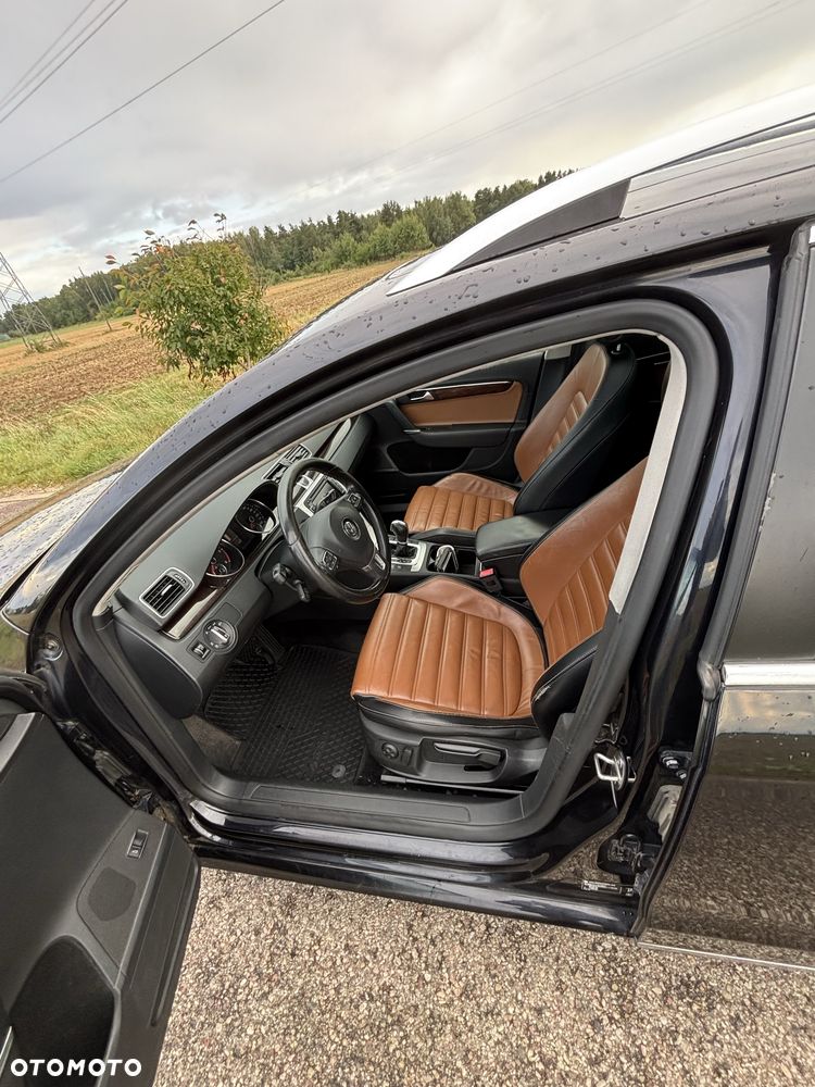 Volkswagen Passat - 8