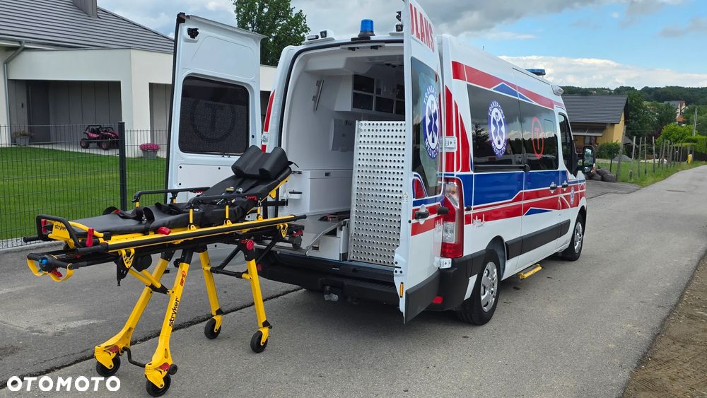 Renault Master Ambulans karetka gwarancja - 6