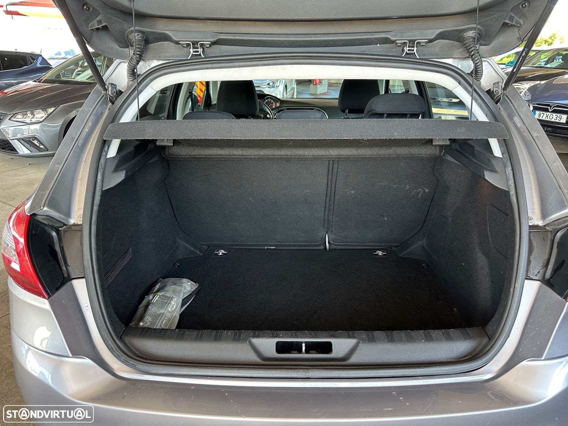 Peugeot 308 1.6 BlueHDi Style - 14