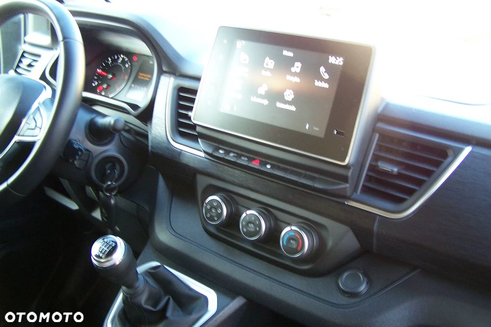 Renault Trafic - 14