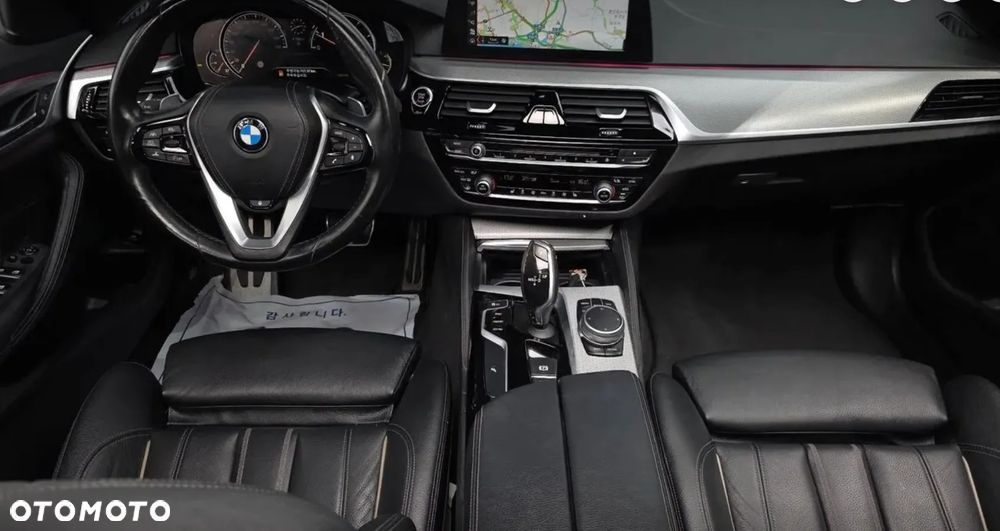 BMW Seria 5 530i xDrive M Sport sport - 8