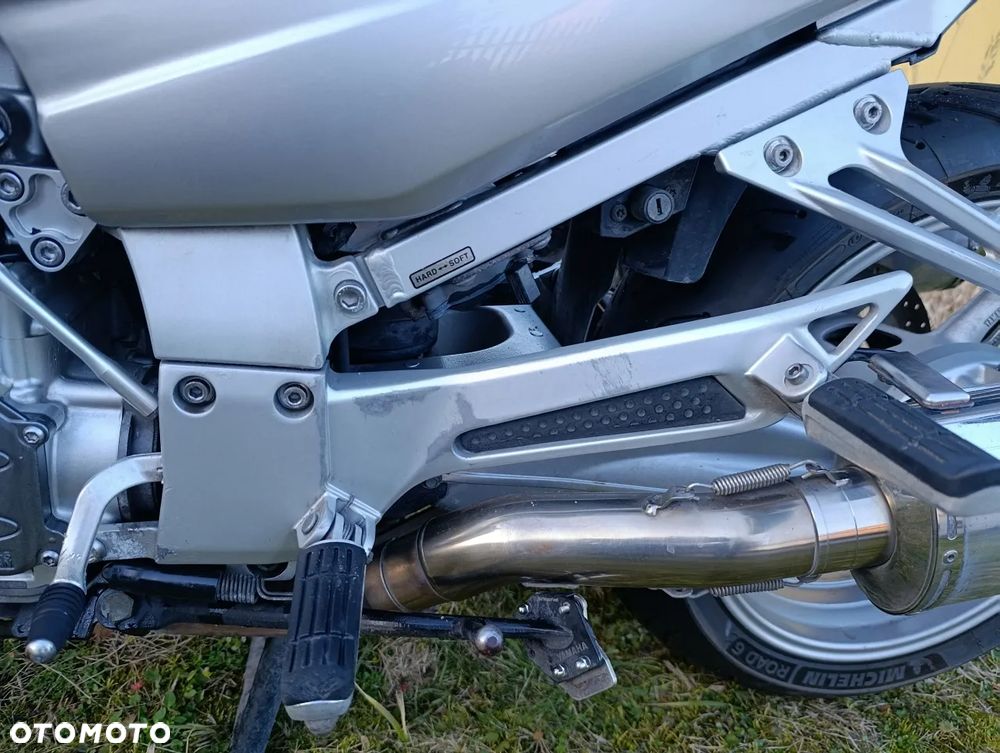 Yamaha FJR - 8
