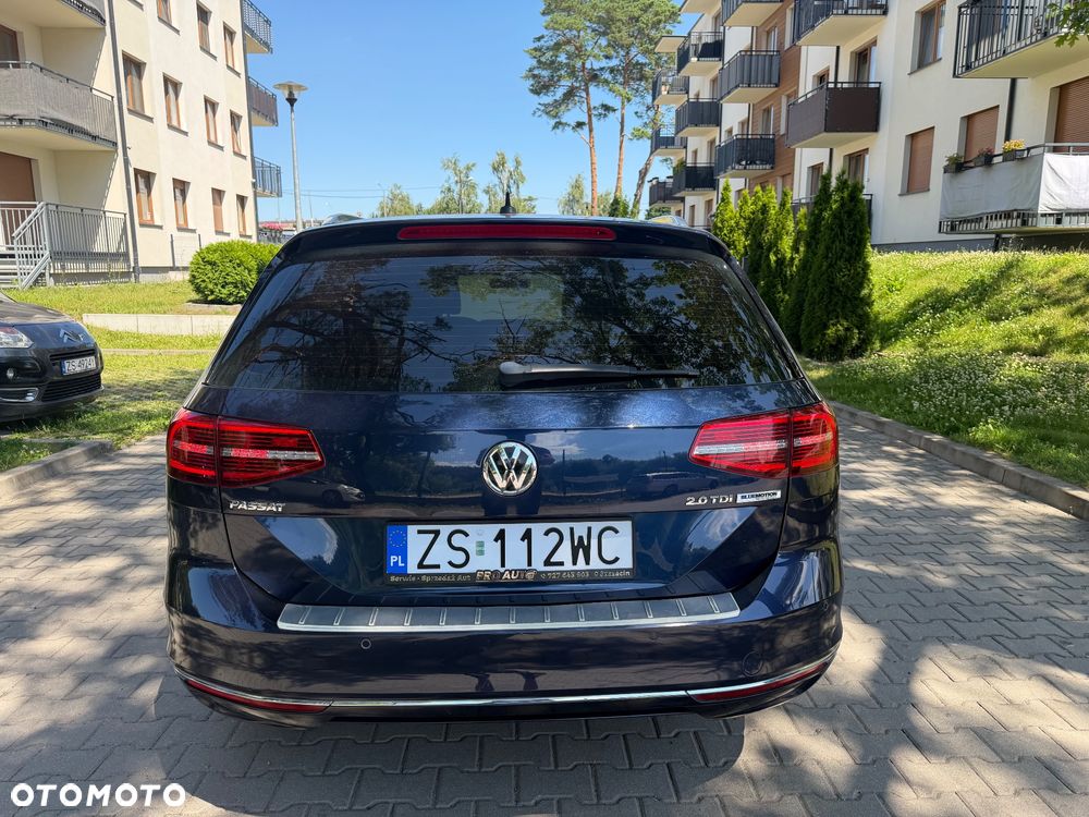 Volkswagen Passat - 13