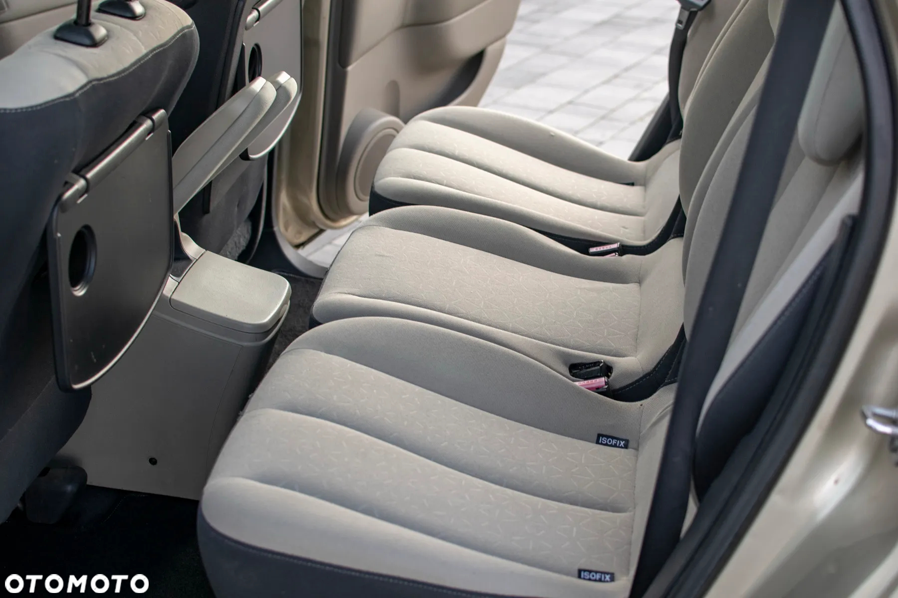 Renault Grand Scenic - 32
