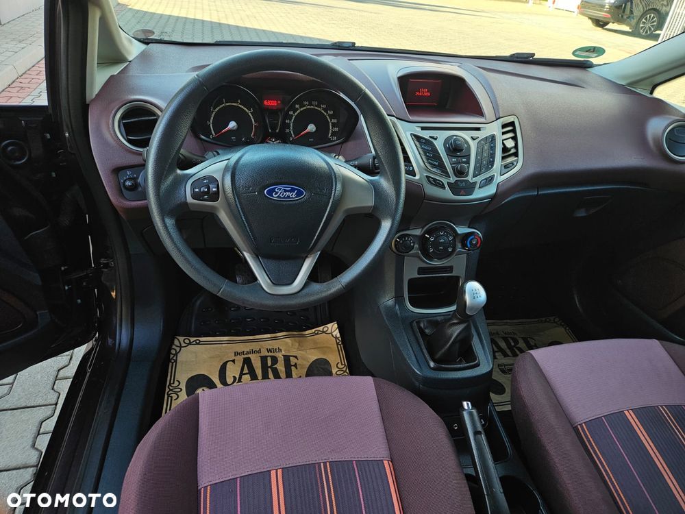 Ford Fiesta 1.25 Champions Edition - 13