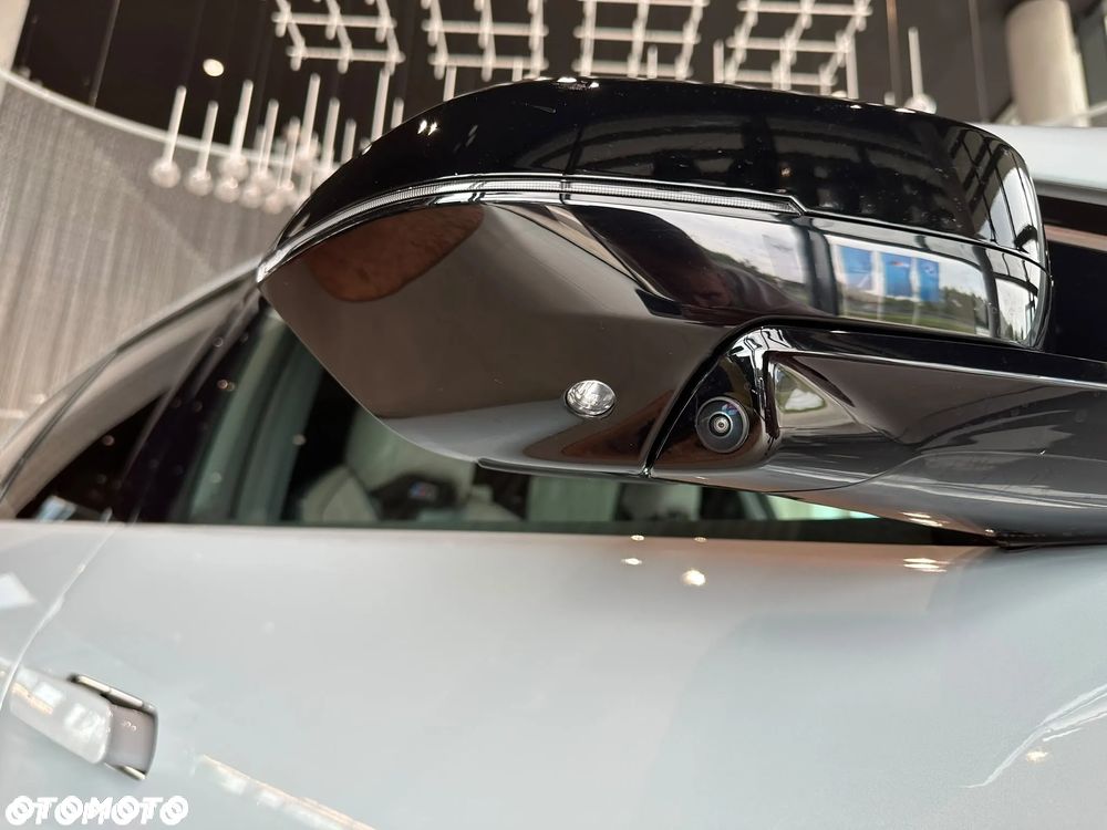 BMW iX3 50 xDrive 113.4kWh - 12