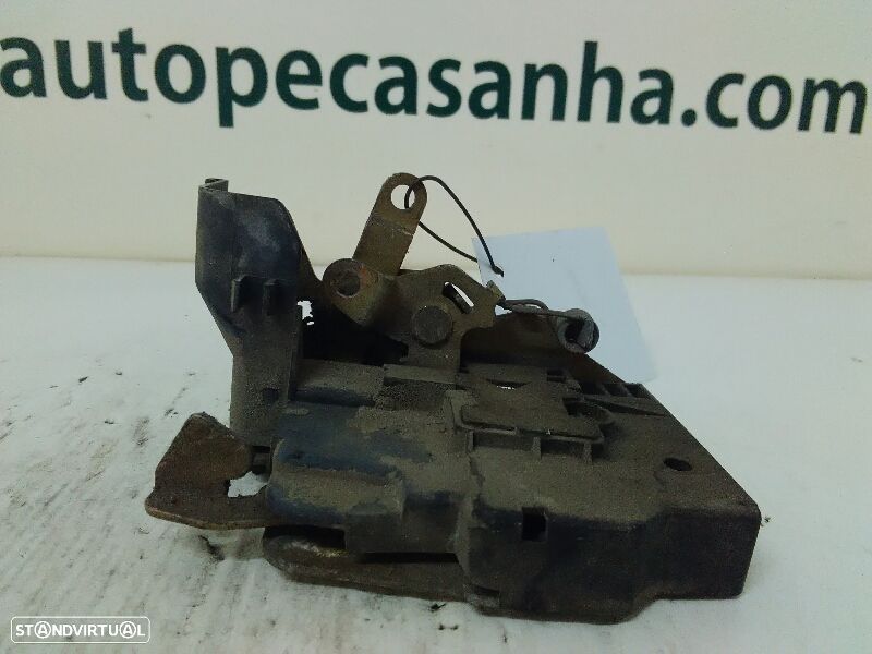 Fecho Da Porta Trás Dto Bmw 3 (E30) - 1