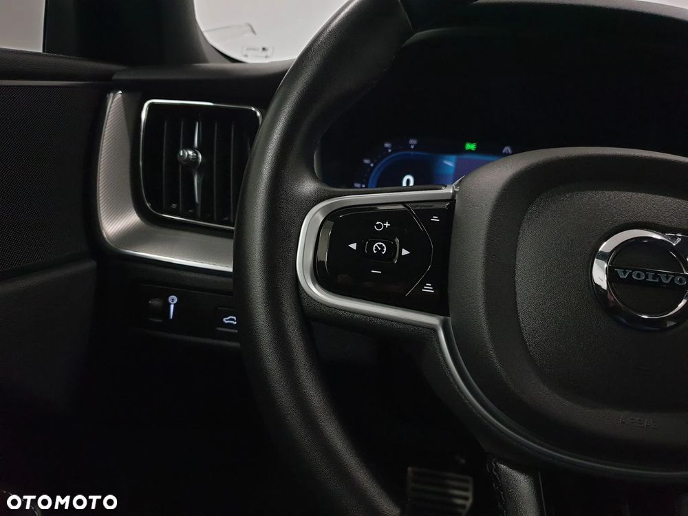 Volvo XC 60 B4 D Geartronic RDesign - 10