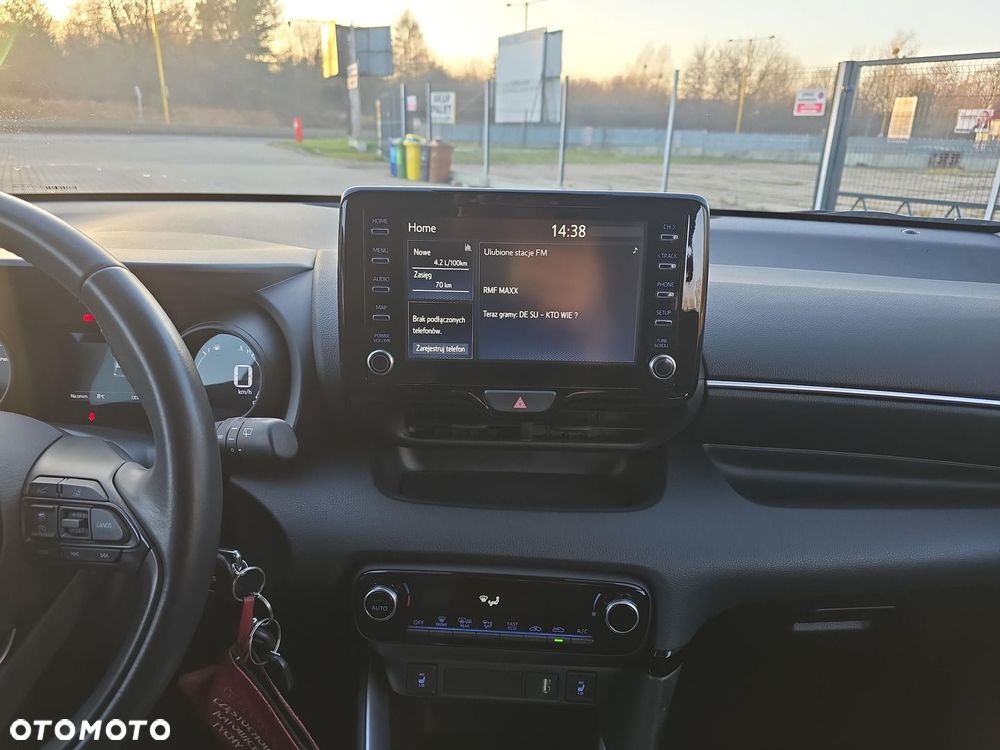 Toyota Yaris Hybrid 1.5 Comfort - 17