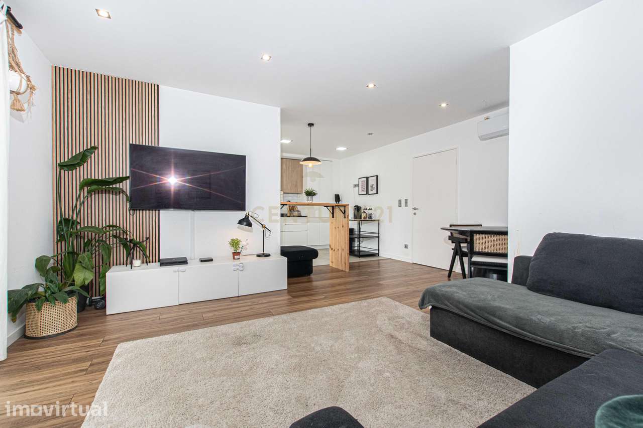 Apartamento T2 Semi-novo, Box, Terraço - Algueirão, Sintra - Grande imagem: 4/41