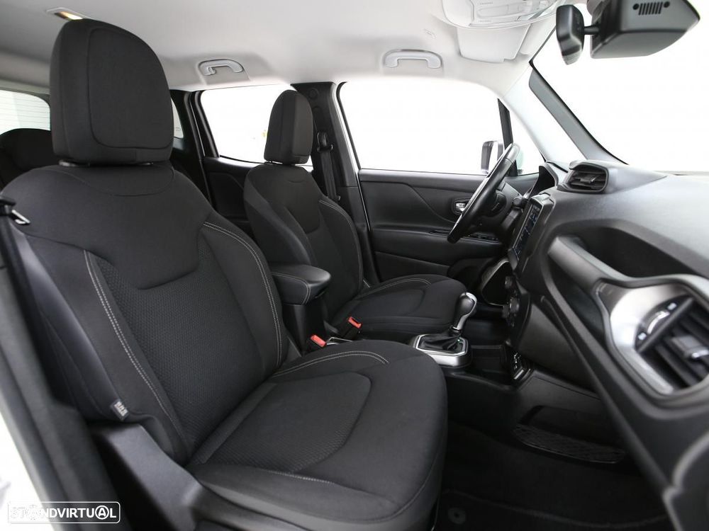 Jeep Renegade - 12