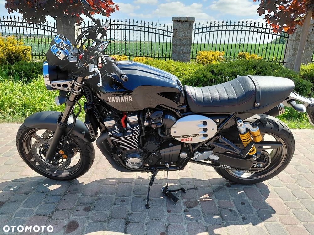 Yamaha XJR - 3