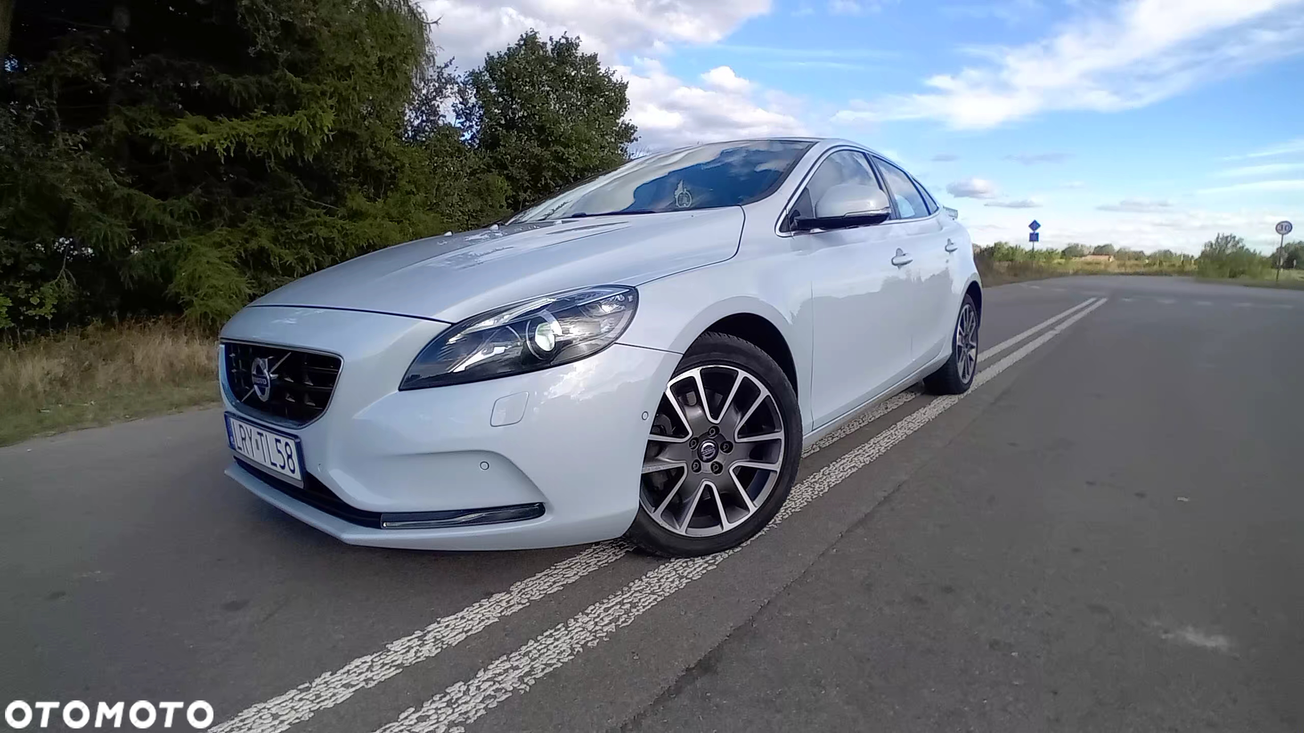 Volvo V40 D4 Drive-E Ocean Race - 5