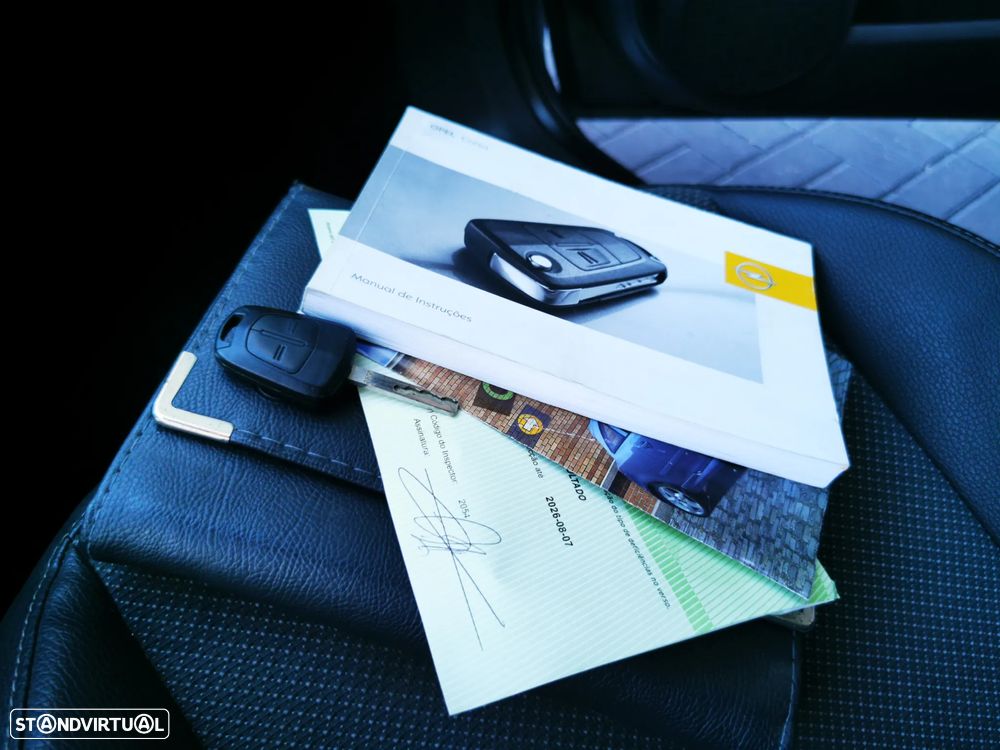 Opel Corsa 1.2 Cosmo - 27