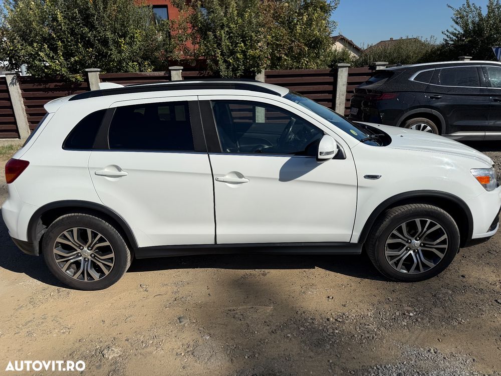 Mitsubishi ASX - 8