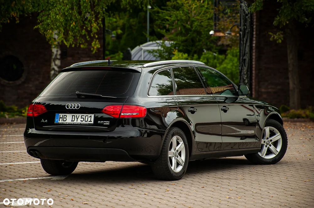 Audi A4 Avant 2.0 TDI DPF quattro Ambition - 14