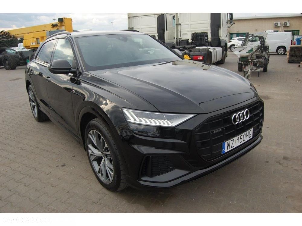 Audi Q8 - 3
