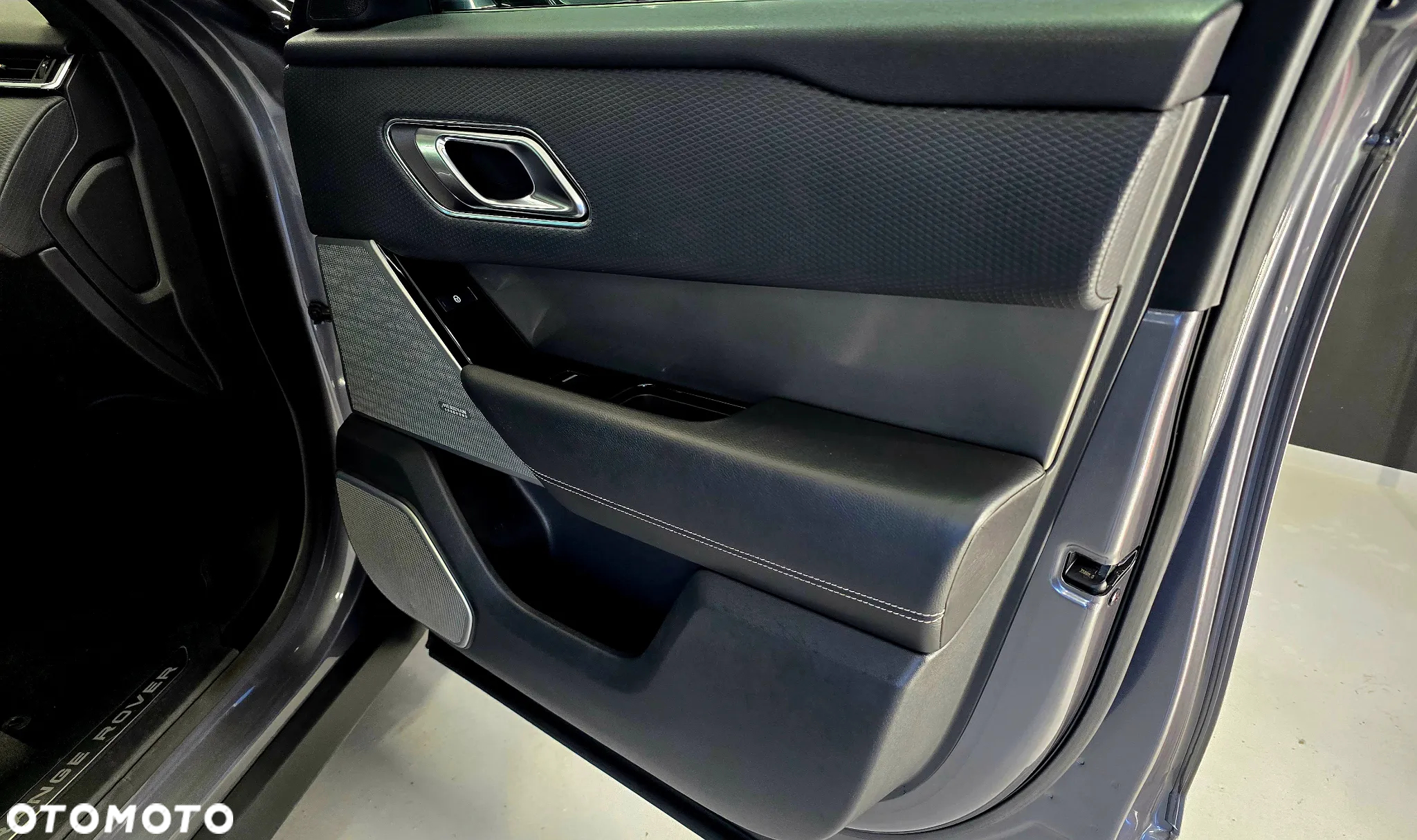 Land Rover Range Rover Velar - 12