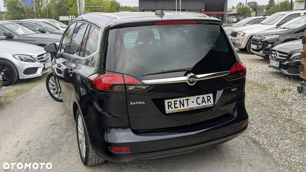 Opel Zafira - 10