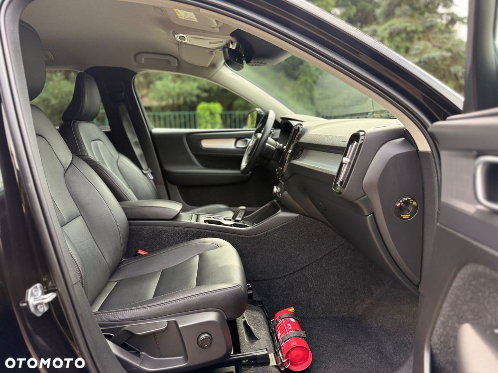 Volvo XC 40 D3 Momentum Pro - 27