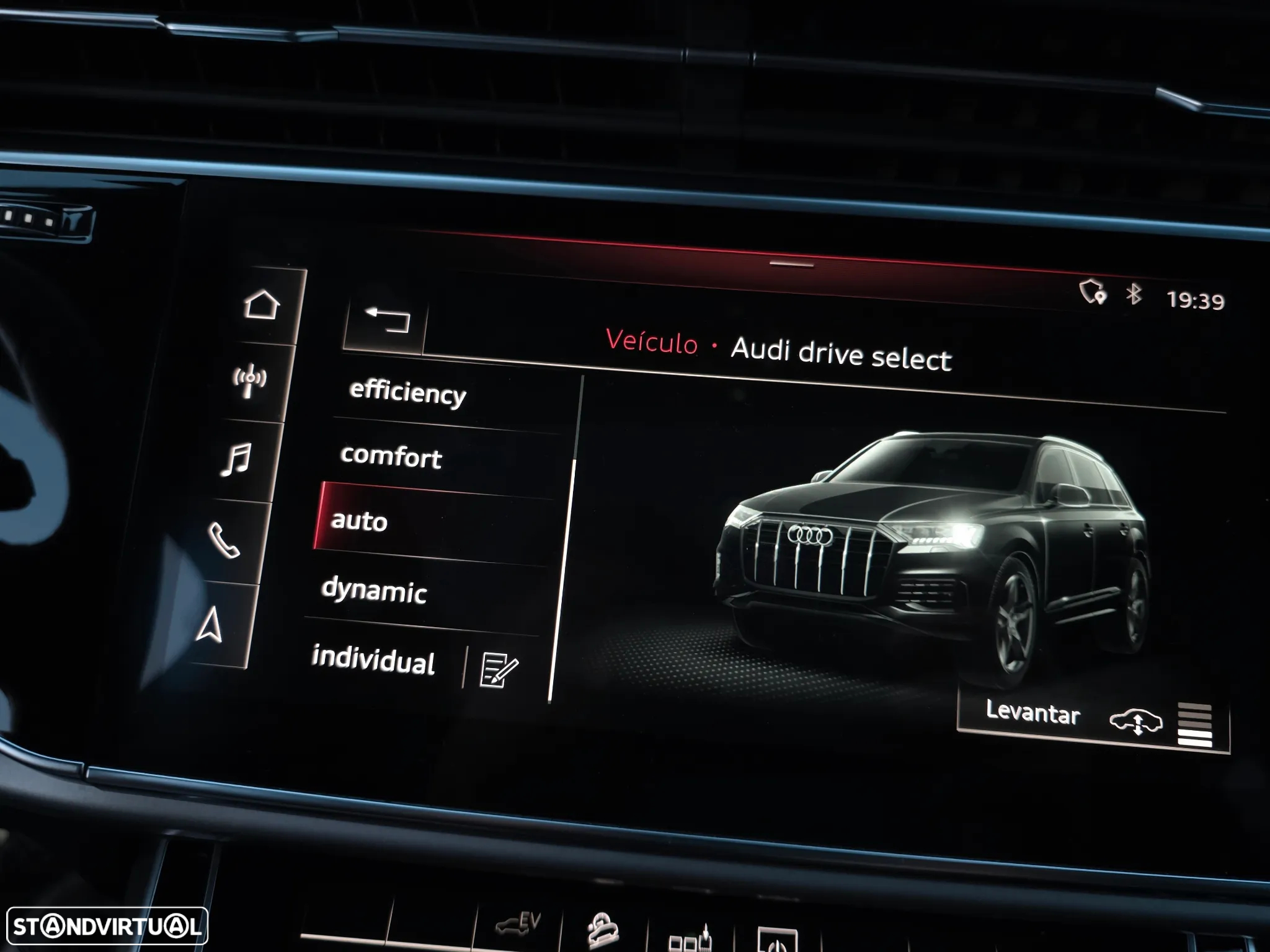 Audi Q7 3.0 TDI E-tron quattro S-line Tiptronic - 52