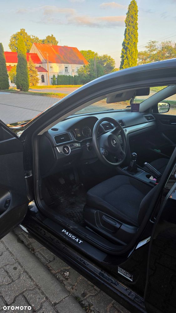 Volkswagen Passat - 6