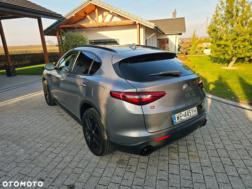 Alfa Romeo Stelvio 2.0 Turbo B-Tech Edition Q4 - 16
