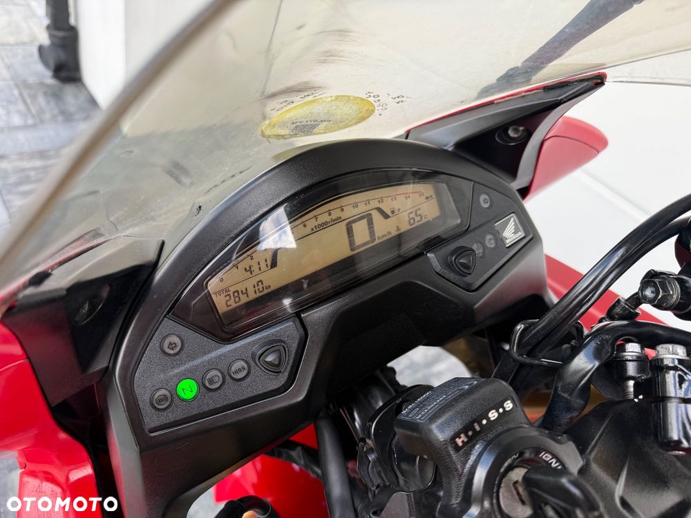 Honda CBR - 16