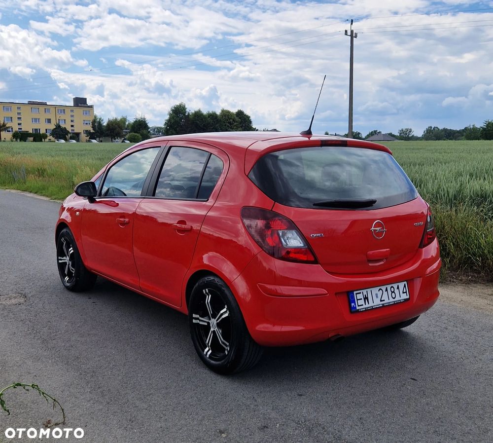 Opel Corsa 1.4 16V Sport - 8