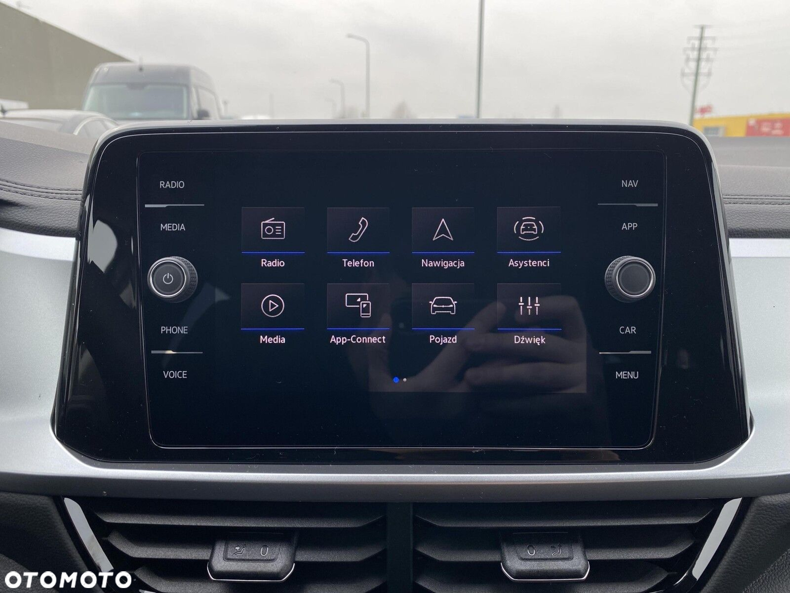 Volkswagen T-Roc - 36