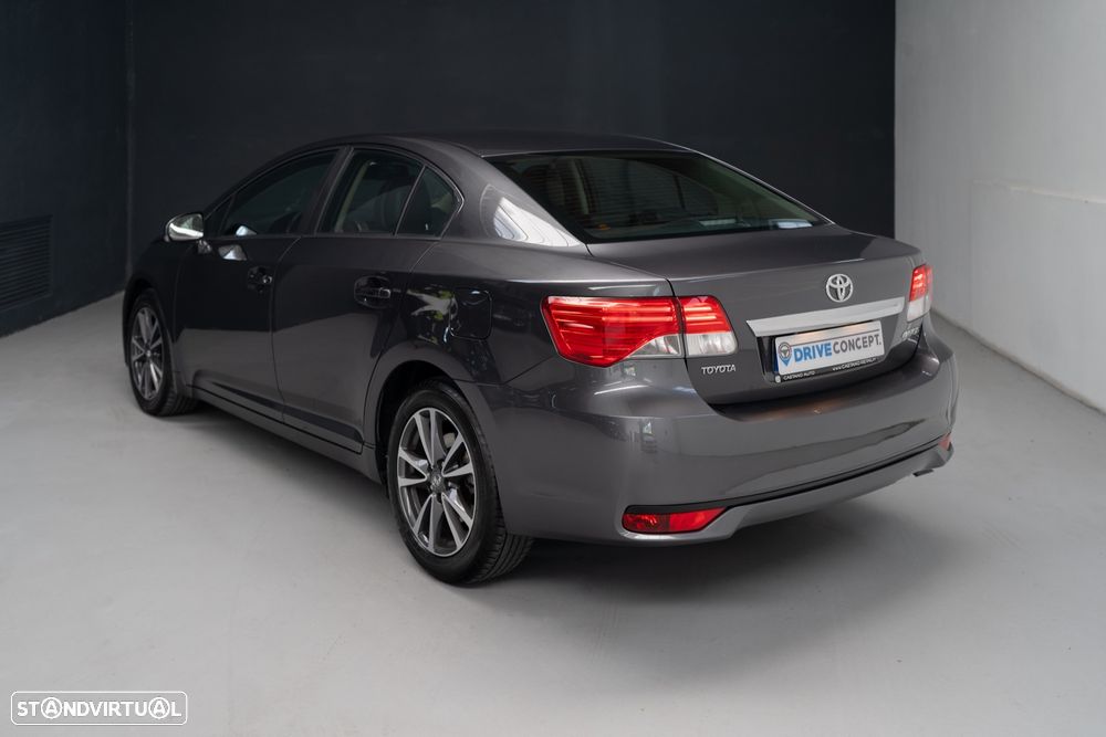 Toyota Avensis SD 2.0 D-4D Exclusive +Navi - 16