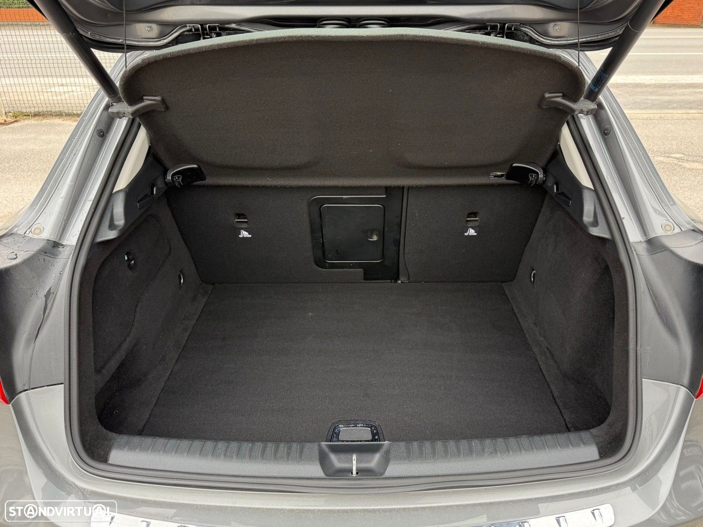 Mercedes-Benz GLA 220 CDI 7G-DCT Urban - 14