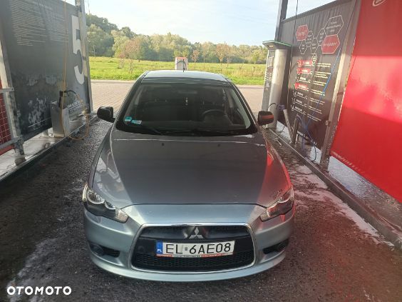 Mitsubishi Lancer 1.8 Inform - 1