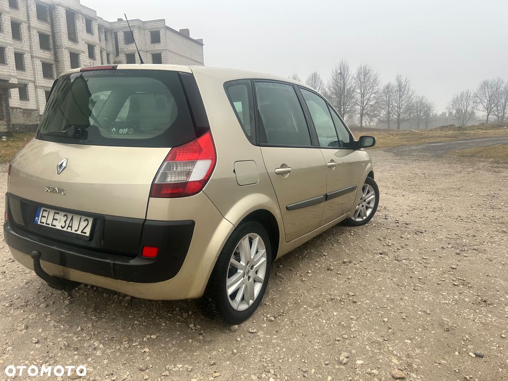 Renault Scenic 1.6 16V Confort Expression - 14