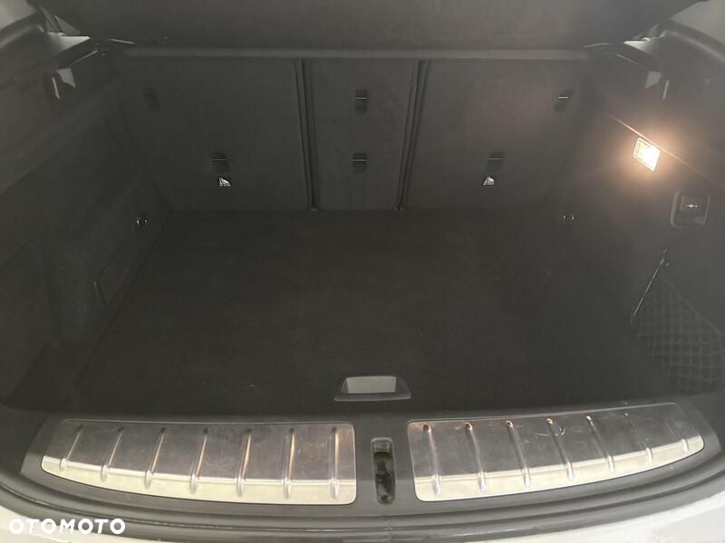 BMW X2 sDrive18i - 23