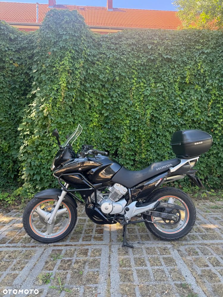 Honda XL - 1