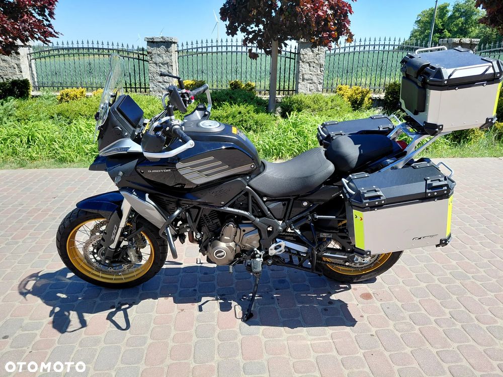 QJMOTOR SRT 800SX - 2