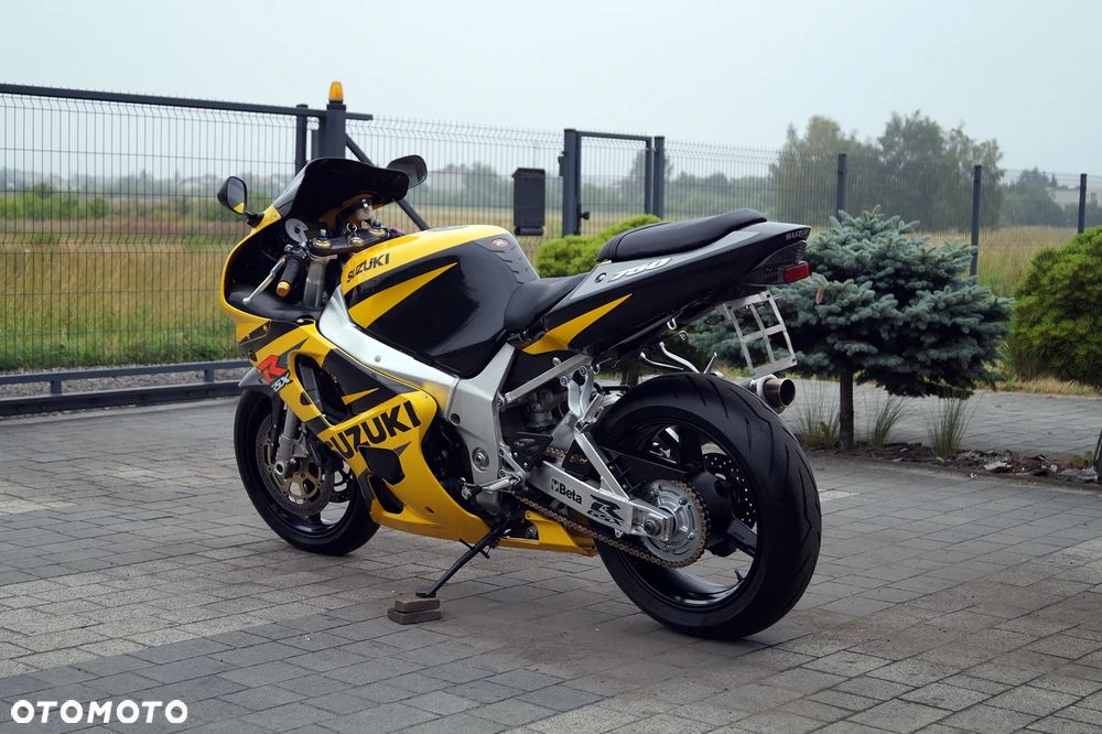 Suzuki GSX-R - 8