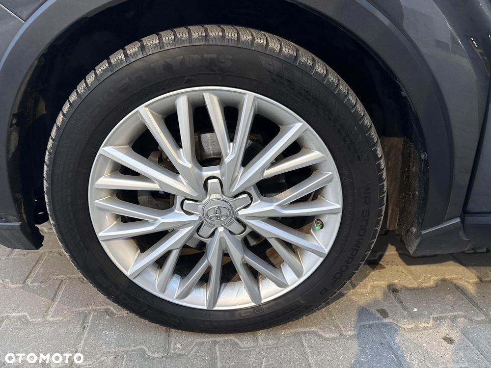 Toyota C-HR 2.0 Hybrid Executive - 26