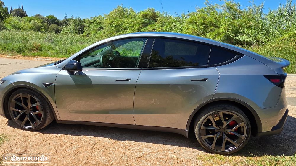 Tesla Model Y Performance Tração Integral - 1