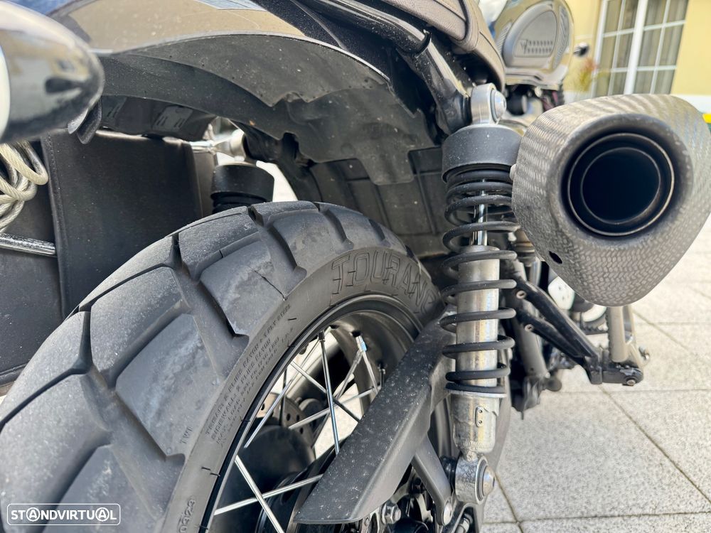 Triumph Scrambler - 10