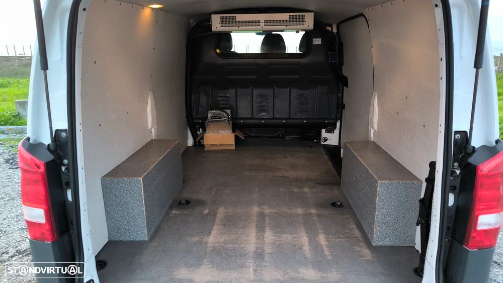 Mercedes-Benz Vito 114, caixa fechada térmica com ar condicionado - 7