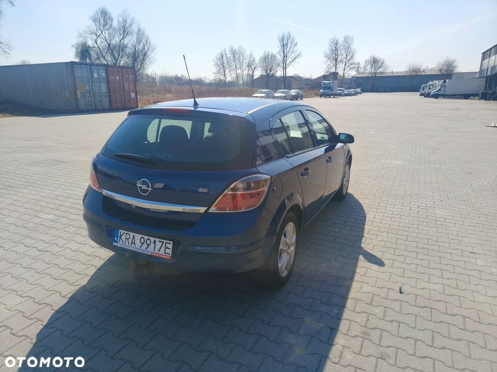 Opel Astra 1.7 CDTI - 4