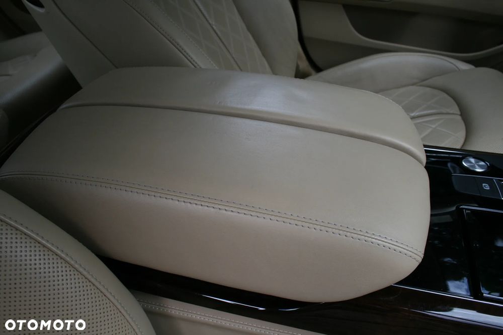 Audi A8 - 16