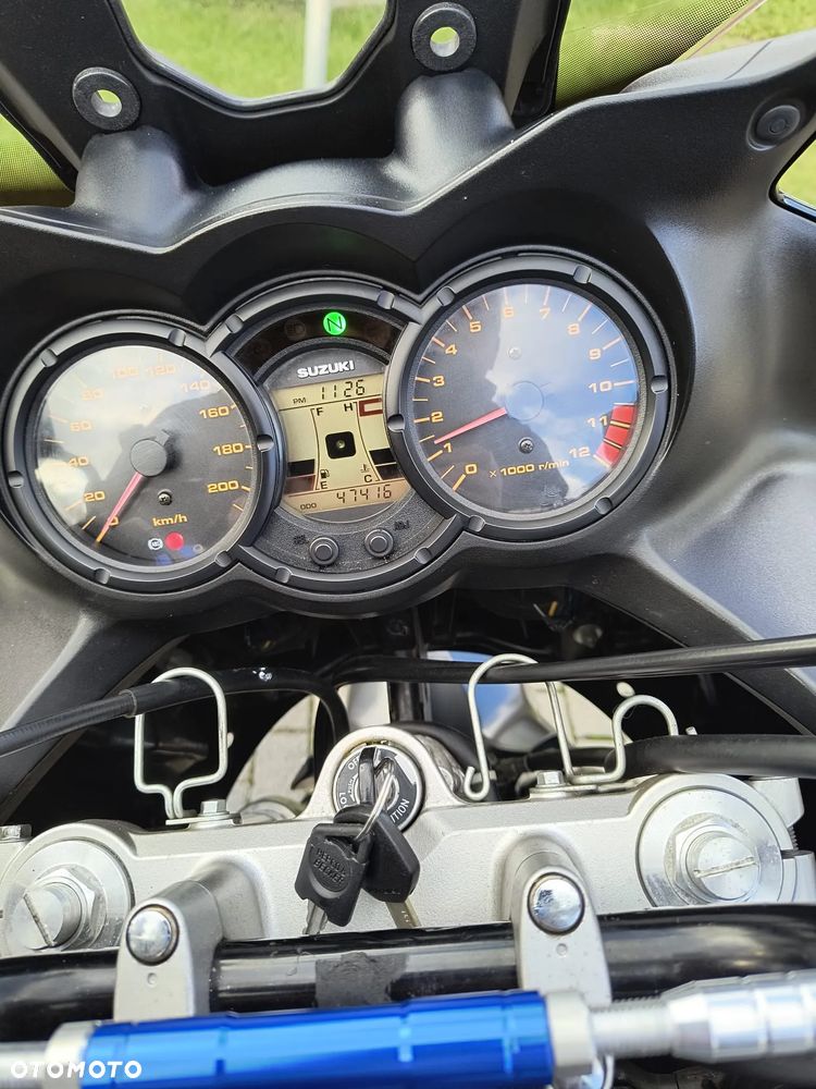 Suzuki V-STROM - 5