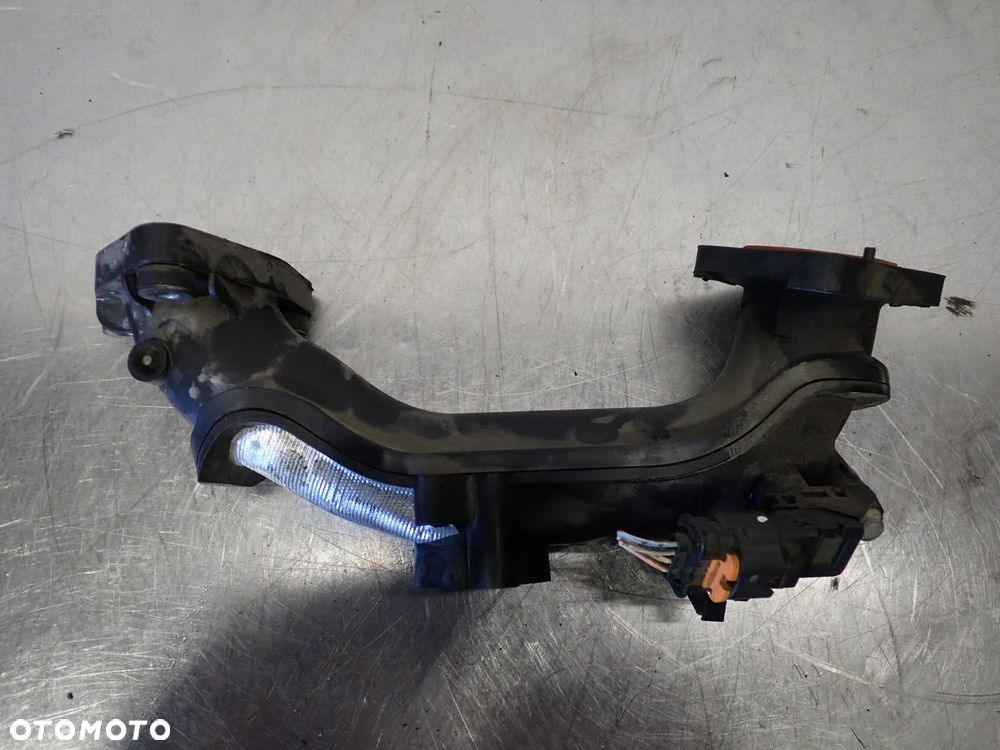 PRZEWÓD INTERCOOLERA TURBINY PEUGEOT 301 9674951680 - 1